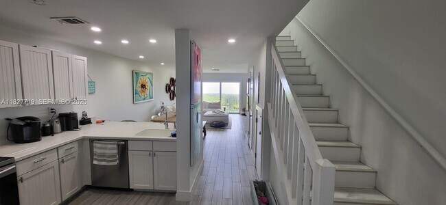 Photo - 1550 S Ocean Dr Unit 16