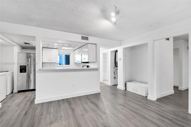 Photo - 269 NW 7th St Unidad 121