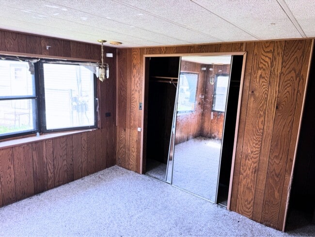 Photo - 661 N 19th St