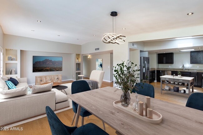 Photo - 3707 E Laurel Ln