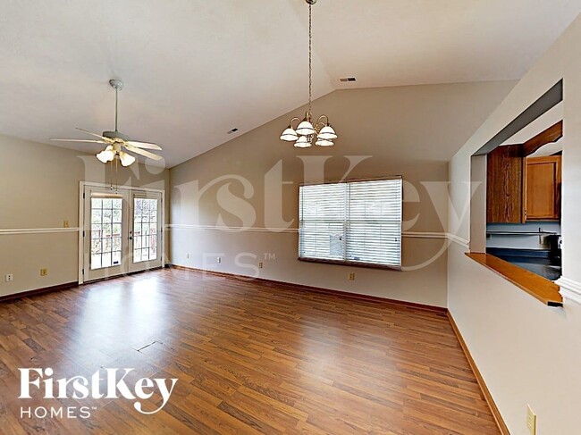 Photo - 540 Buffalo Run Dr