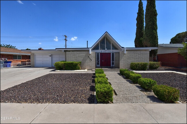 Building Photo - 8400 Parkland Dr Rental