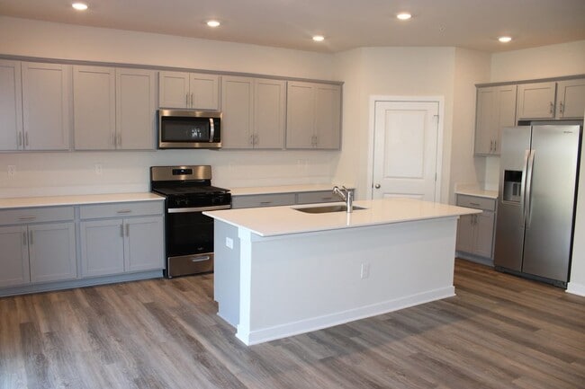 Photo - 251 Correri St