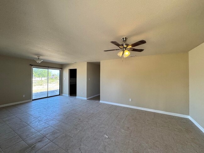 Photo - 203 Kennedy Dr