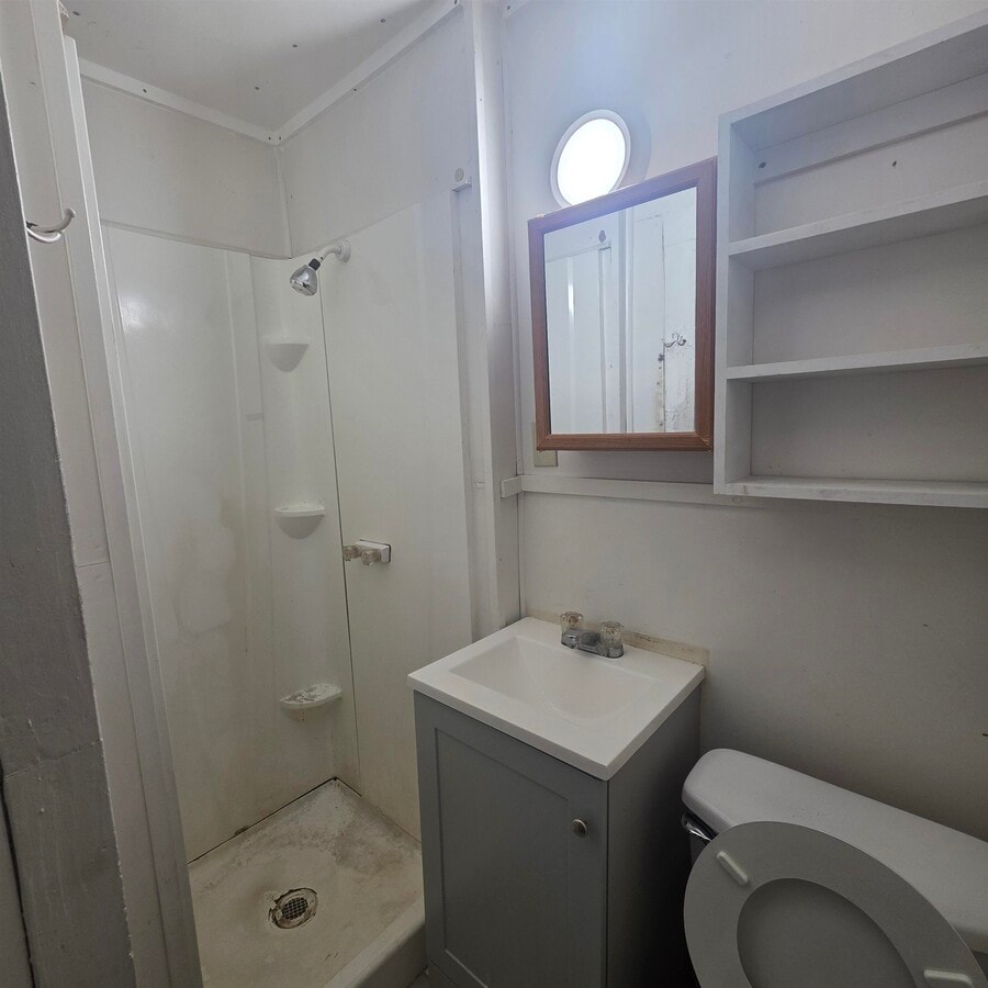 Photo - 200 Main St Unit 1