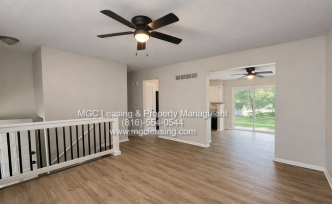 Photo - Freshly Renovated & Move-In Ready in Blue Springs - Schedule A tour today!