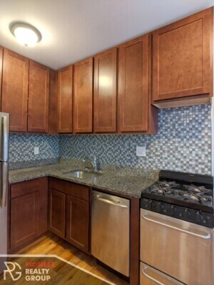 Photo - 429 W Roscoe St Unidad 1