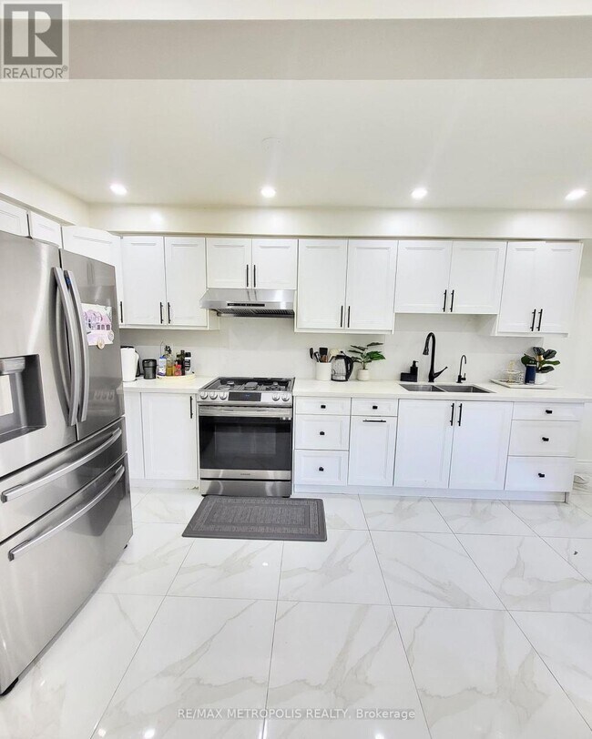 Photo - 435 Middlefield Rd