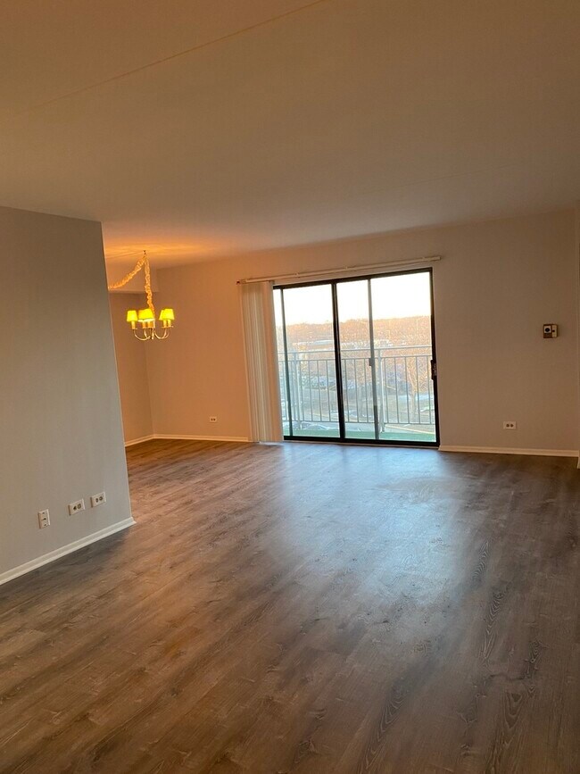 Photo - 6340 Americana Dr Condo Unit 514