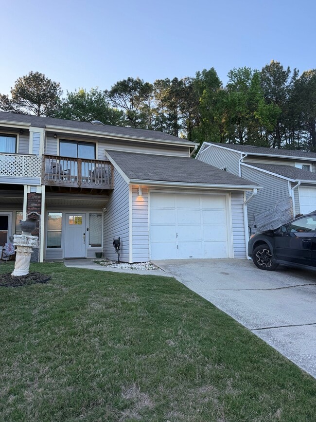 Building Photo - 3411 Cedarcrest Cir