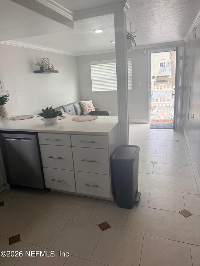 Photo - 200 Walnut St