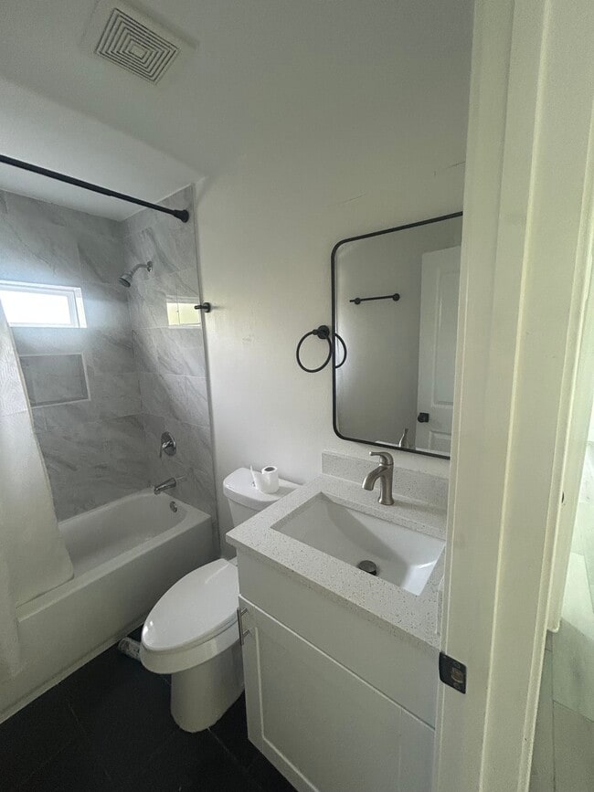 Photo - 6718 Ralston St