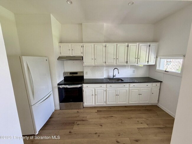 Photo - 261 N Washington St