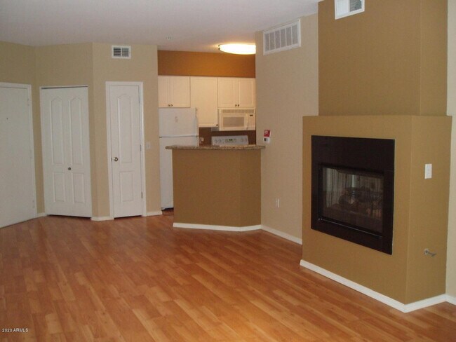 Building Photo - 1701 E Colter St Unit 375