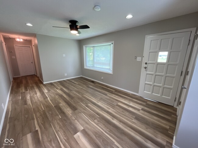 Photo - 521 Arthur Dr