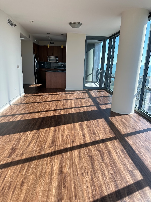 Photo - 1277 S Michigan Ave