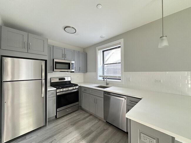 Photo - 1138 Oak Ave Unit W2