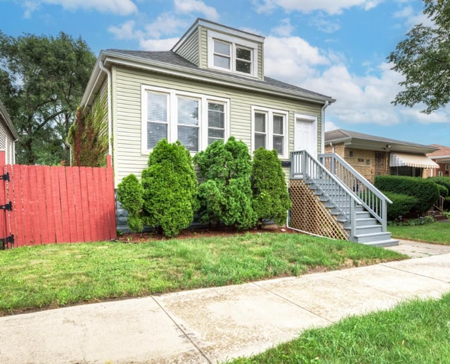 Photo - 9319 S Clyde Ave