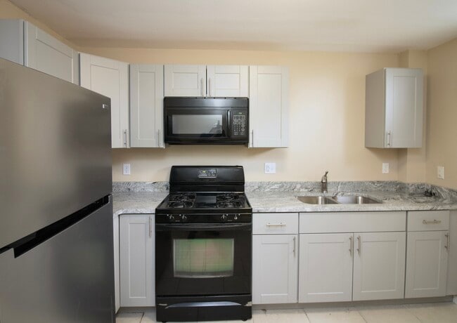 New Kitchen - 1321 Verbena St Unit B