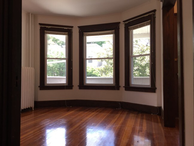 9 Bertha St Unit downstairs