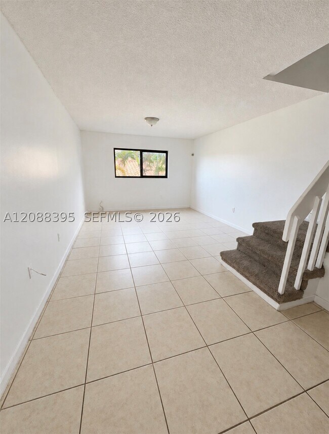 180 Royal Palm Rd