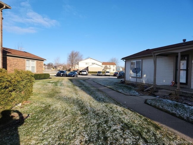 Photo - 8904 Shawn Dr