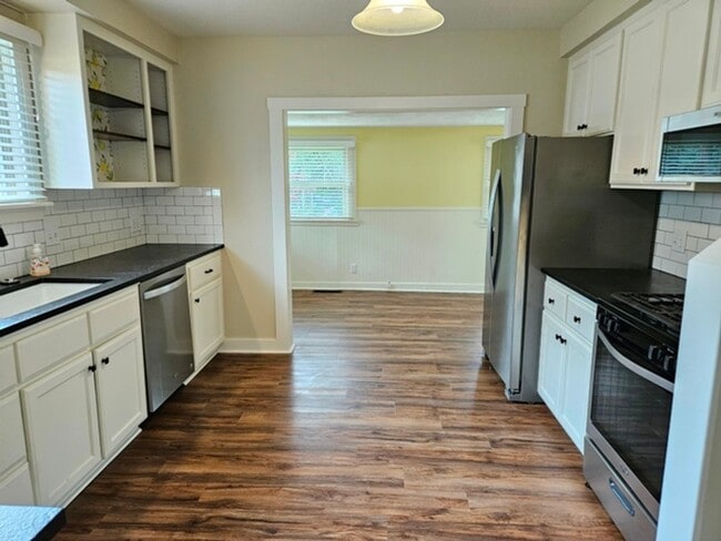 Photo - 4Bd/1Ba two story home - For viewing