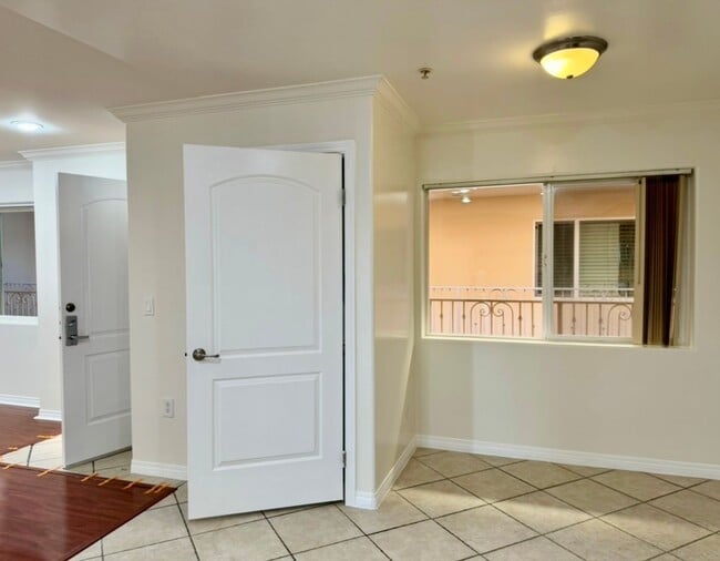 Photo - Spacious 2 bedroom condo in Van Nuys Unit 106