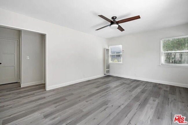 Photo - 908 Venezia Ave