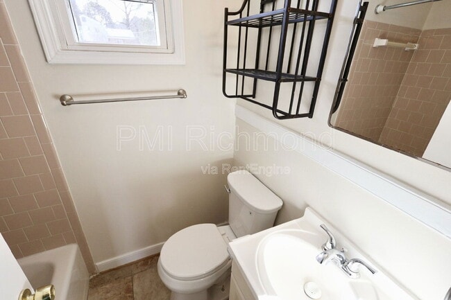 Photo - 6521 Parliament Rd