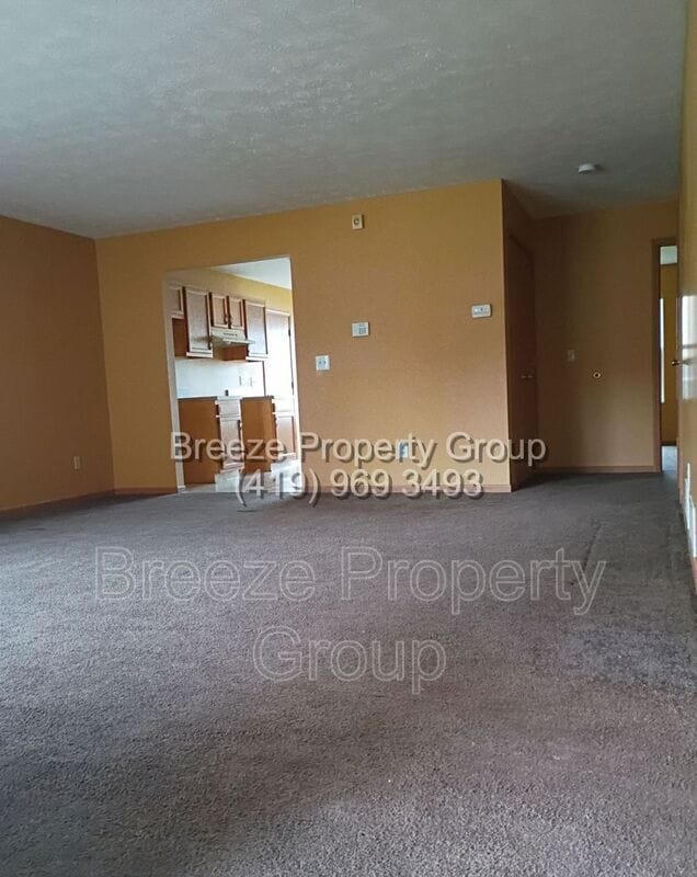 Photo - 2960 Megan Cir