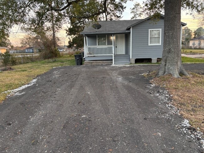 Building Photo - 8546 Talton St