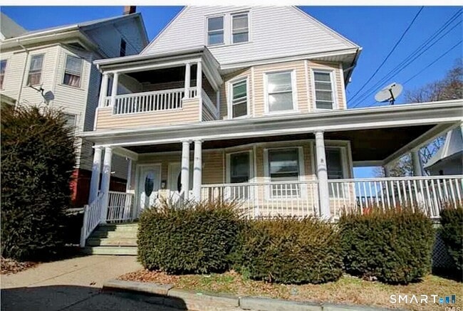 Building Photo - 27 9th St