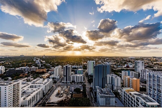 Photo - 1111 SW 1st Ave Condo Unit 3425-N