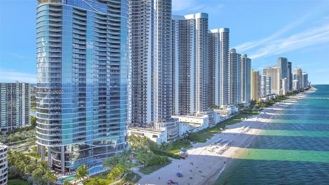 Building Photo - 15701 Collins Ave Unit 3804