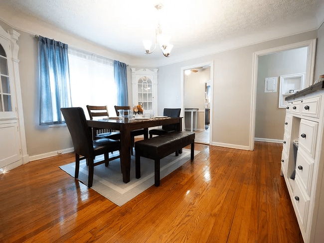 Photo - 3682 Glencairn Rd Unit 1st Floor