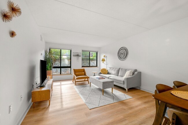 Photo - 100 Ledgewood Dr Unidad 211