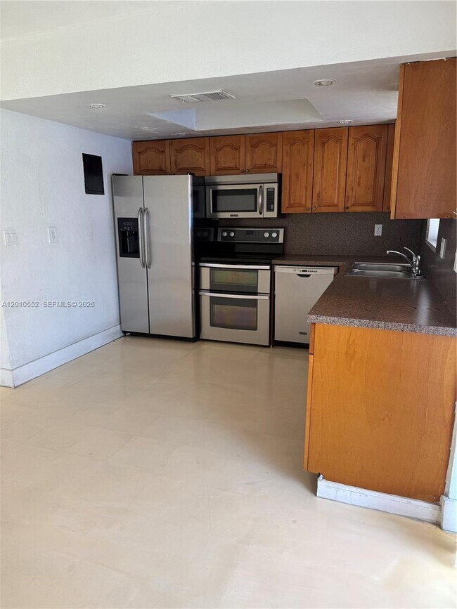 Photo - 5231 NW 27th St Unit 8A