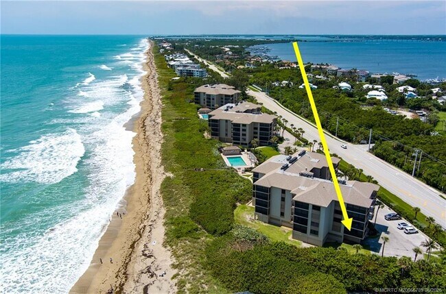 Building Photo - 2641 NE Ocean Blvd Unit 101