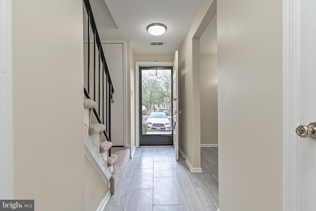 Building Photo - 5934 Grisby House Ct