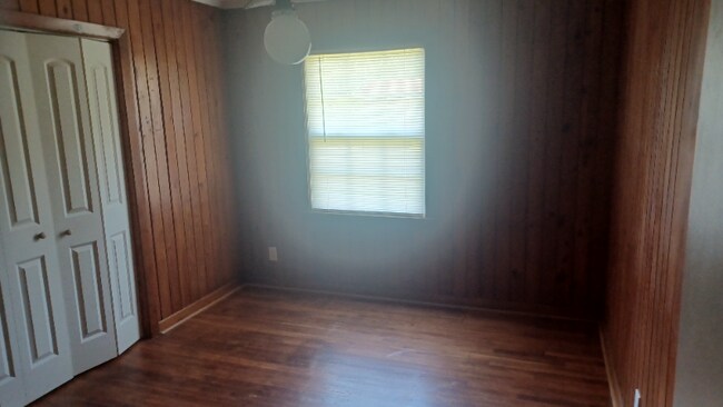 Photo - 1217 Byron Rd