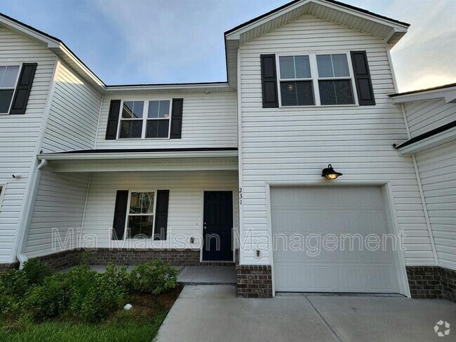 Building Photo - 231 HAISLEY RUN Rental