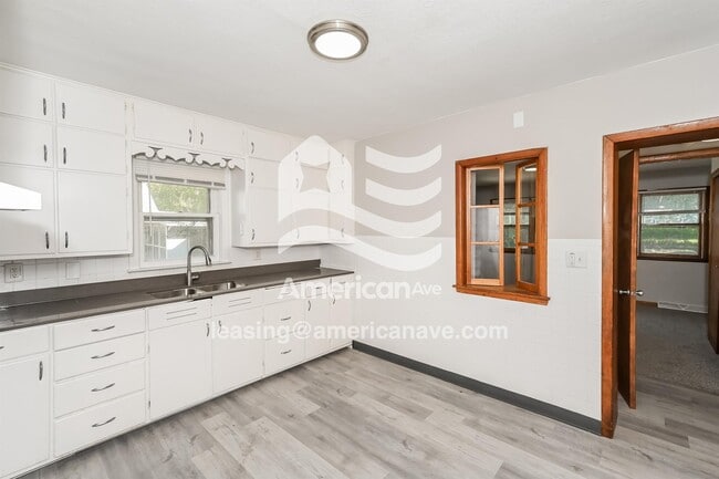 Photo - 546 19th Ave