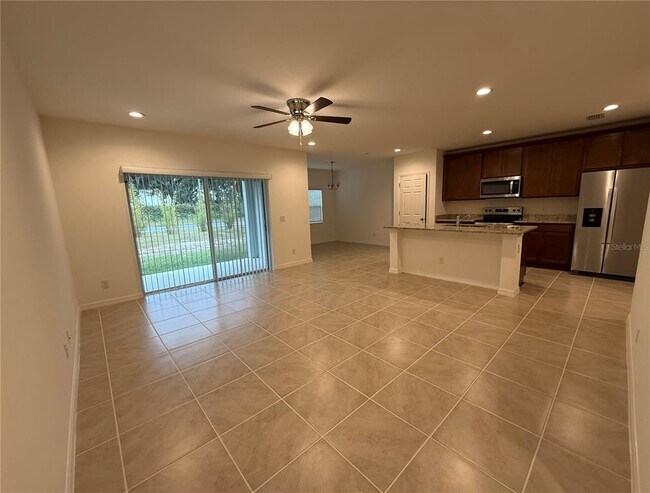 Photo - 215 Glass Onion Dr