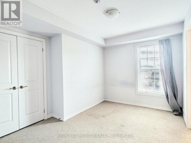 Photo - 246 Penetanguishene Rd
