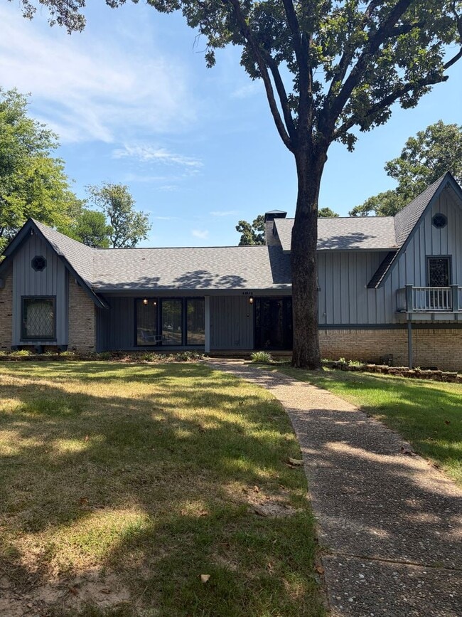 Building Photo - 1101 Silverwood Cove