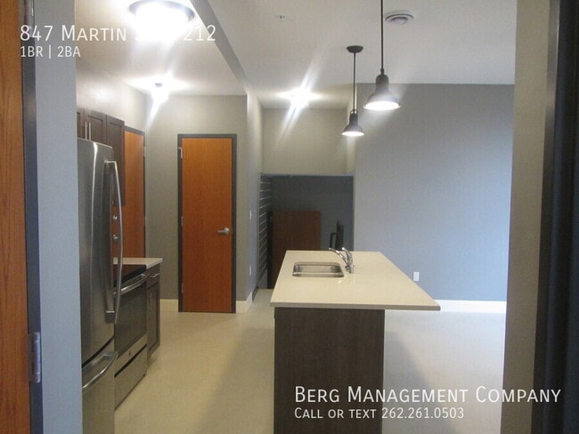Photo - 847 Martin St Unit 212