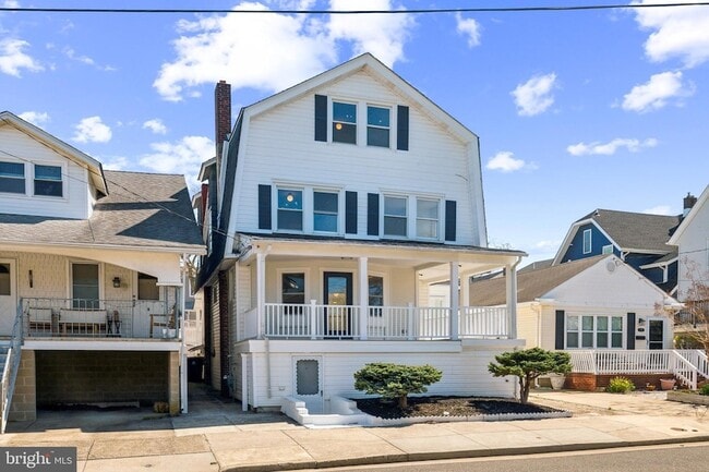 Photo - 3 N Surrey Ave