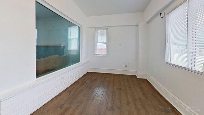 Photo - **Charming 3-Bedroom Historic Home with Covered Porch and Large Yard**