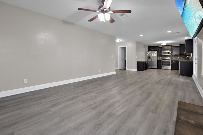 Photo - Pet Friendly Four Bedroom!